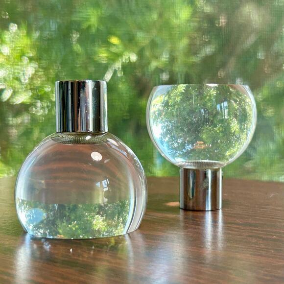 Pair of Vintage Lucite Doorknobs with Chrome Hardware – Mid Century Modern - Picture 1 of 12